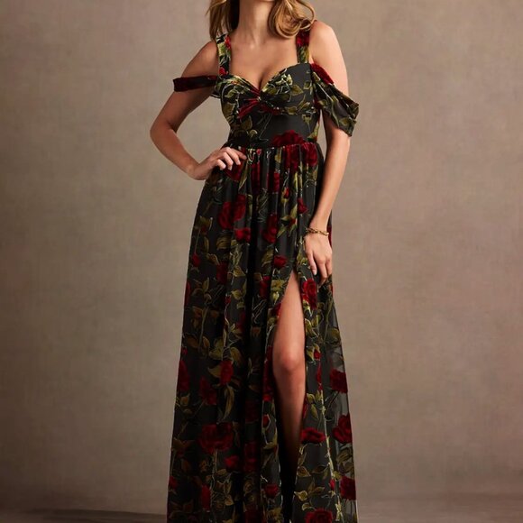 *NWT*  Glamorous and Elegant Velvet dress - Picture 1 of 5
